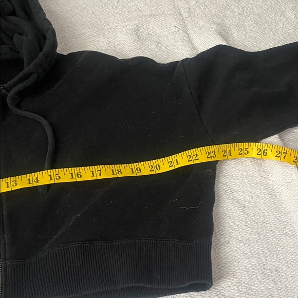 Hollister Black Zip-Up Hoodie Cropped - Picture 3 of 3